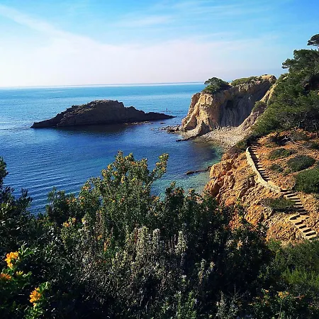 Le Paradis Bleu Calanque De Figuieres, Paddle Et Veranda Ensues-la-Redonne